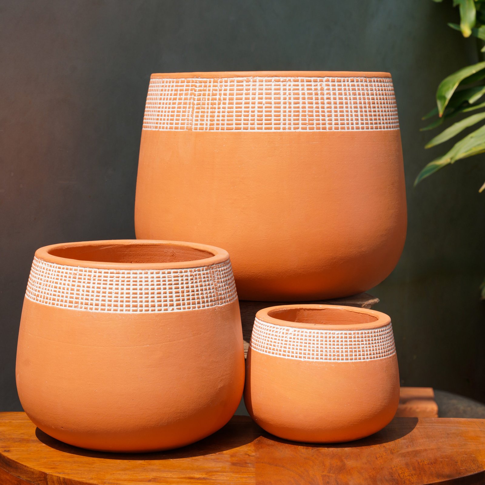 Collar terracotta planter set of 3 from Argil collection