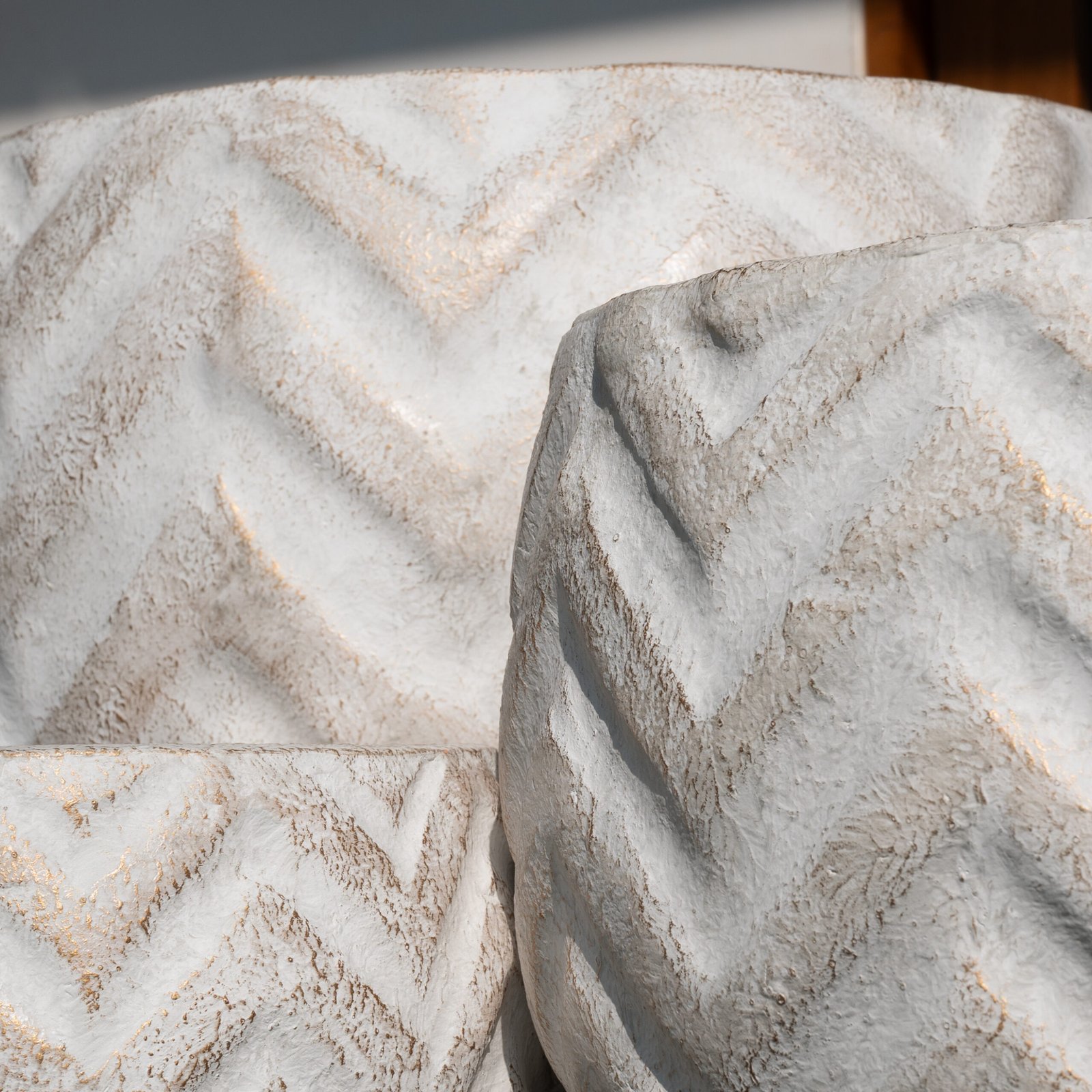 Crest Chevron Terracotta Planter | Set of 4 - Image 3